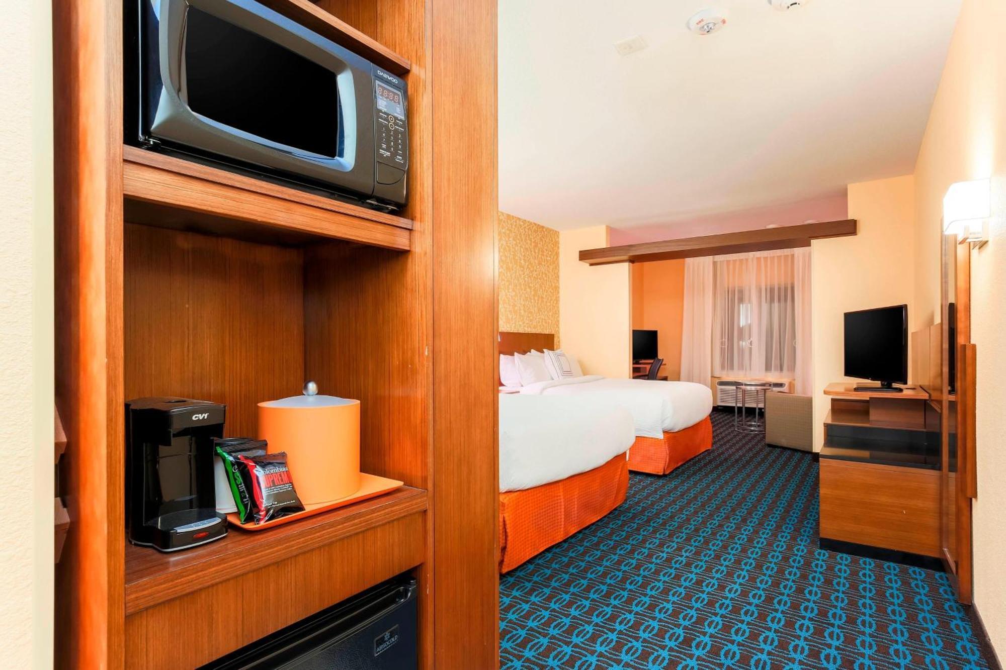 Fairfield Inn & Suites By Marriott Плезантон Экстерьер фото